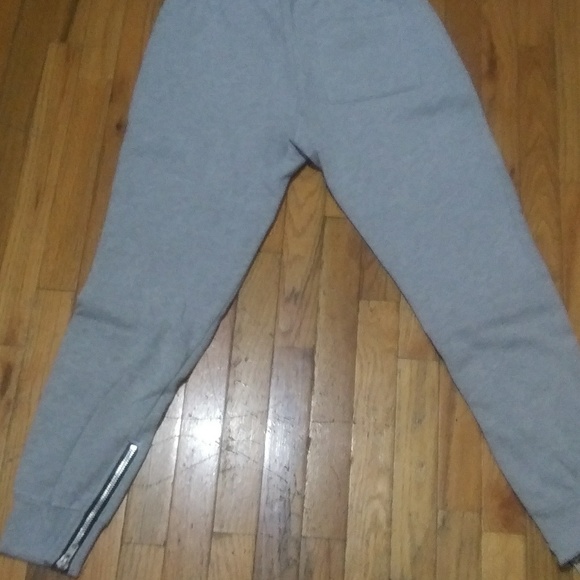 Zipper Sweatpants Size Large - Picture 2 of 6